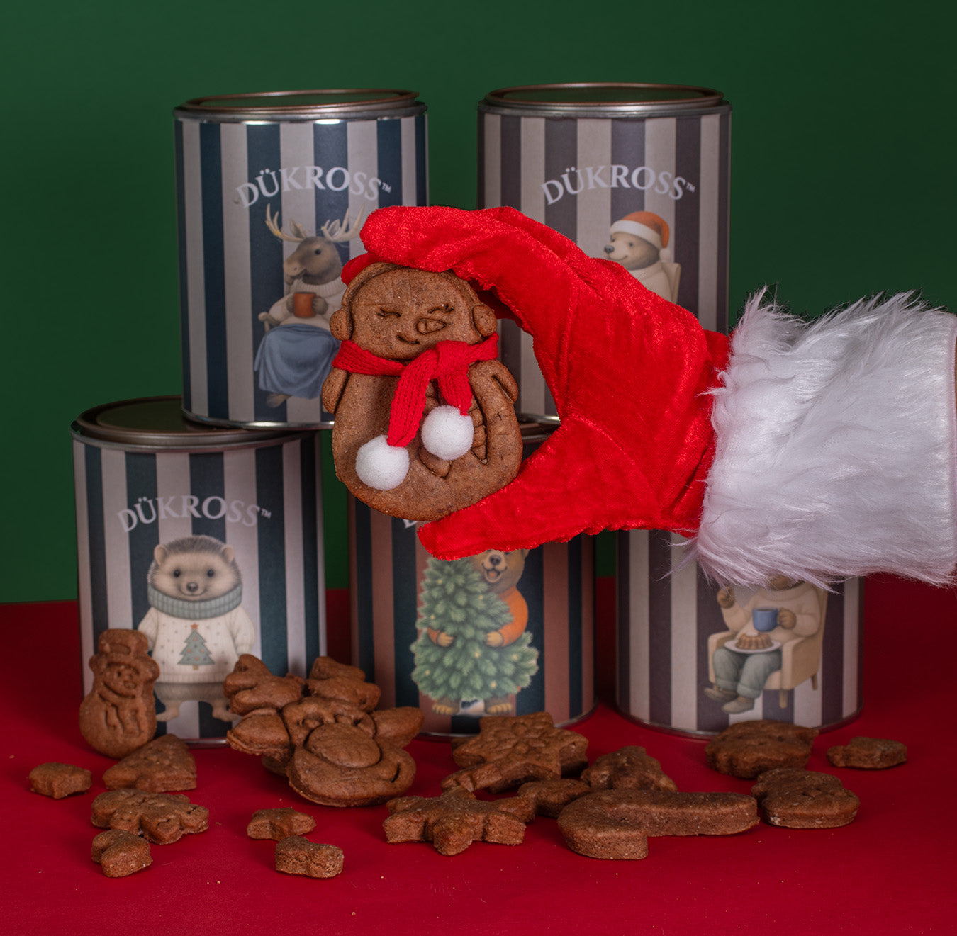 North Pole 200 Grs.: Galletas navideñas artesanales con aroma a canela, elaboradas con receta familiar y guardadas en exclusivos tarros vintage DÜKROSS.