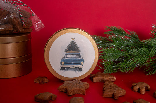 Santa 90 Grs.: Galletas navideñas artesanales con aroma a canela, elaboradas con receta familiar y guardadas en exclusivos tarros vintage DÜKROSS.