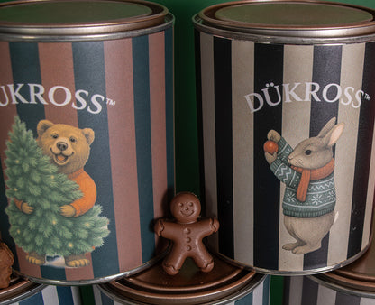 North Pole Mix: Galletas navideñas artesanales con aroma a canela, elaboradas con receta familiar y guardadas en exclusivos tarros vintage DÜKROSS.